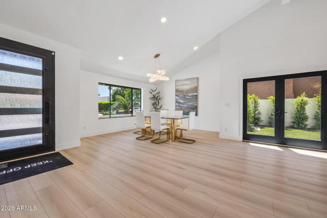 Real Estate Picture 2