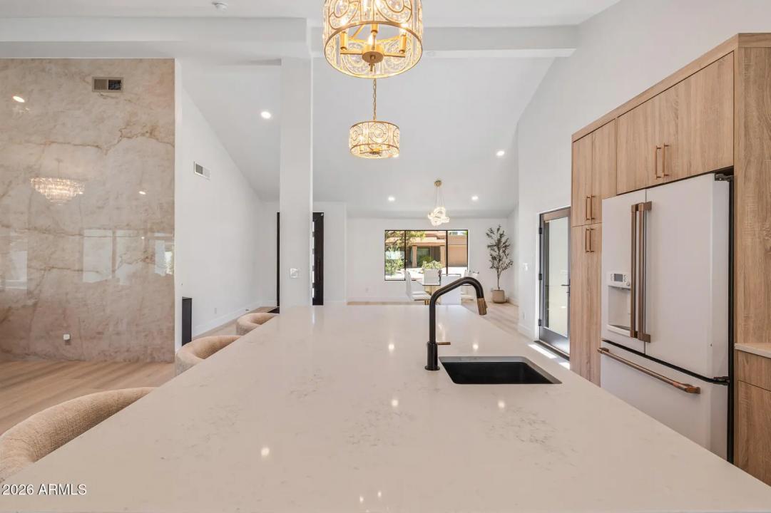 Real Estate Picture 10