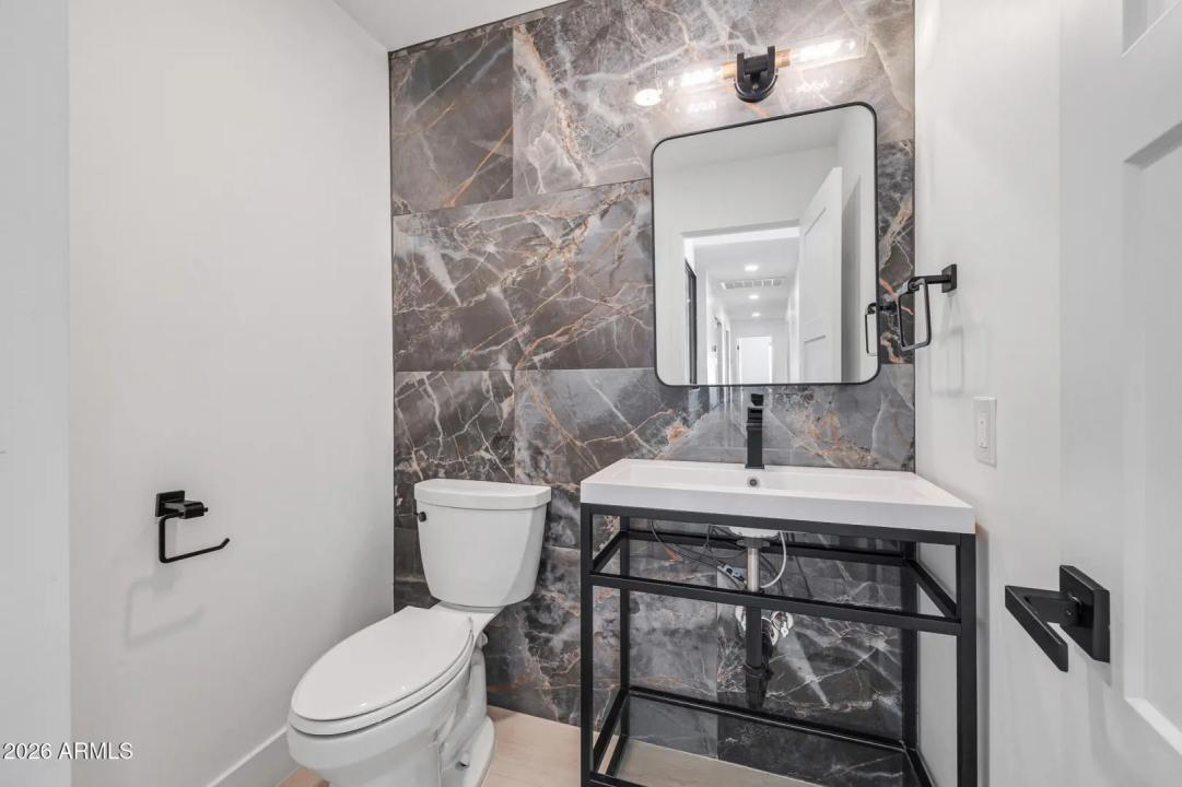 Real Estate Picture 20