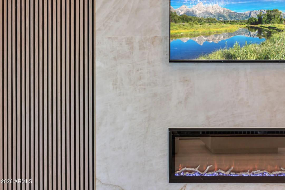 Real Estate Picture 23