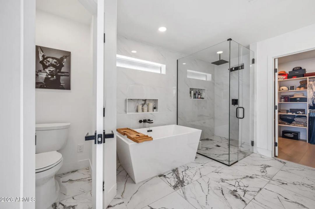 Real Estate Picture 33