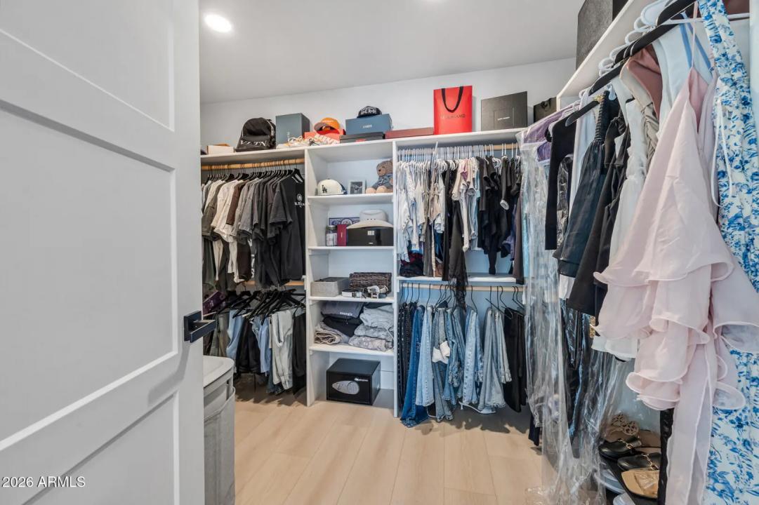 Real Estate Picture 37