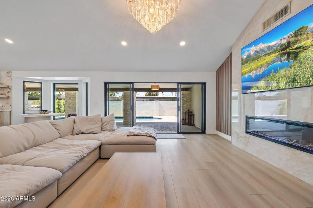 Real Estate Picture 45