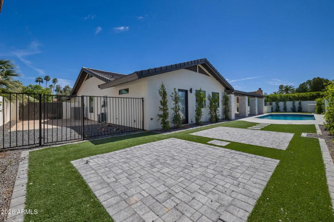 Real Estate Picture 48