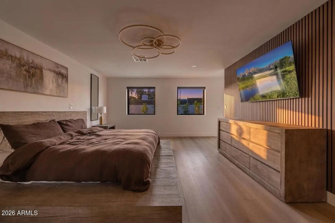 Real Estate Picture 74