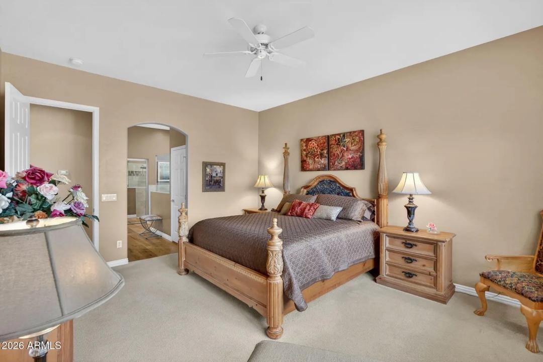 Real Estate Picture 11