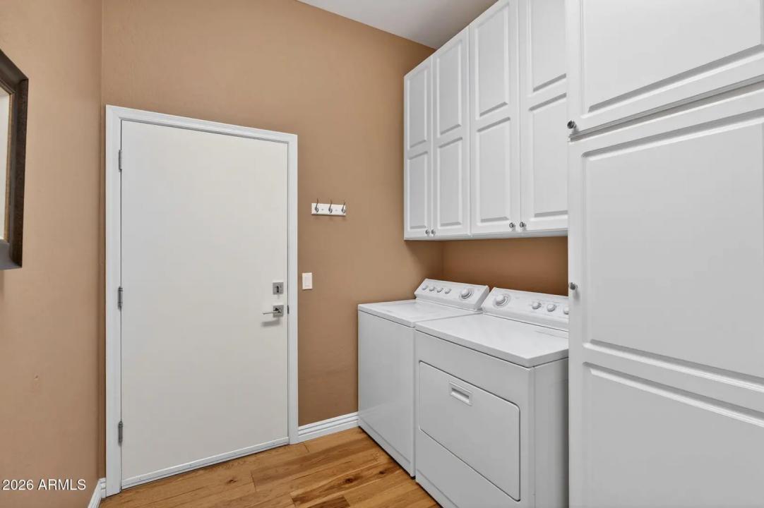 Real Estate Picture 16