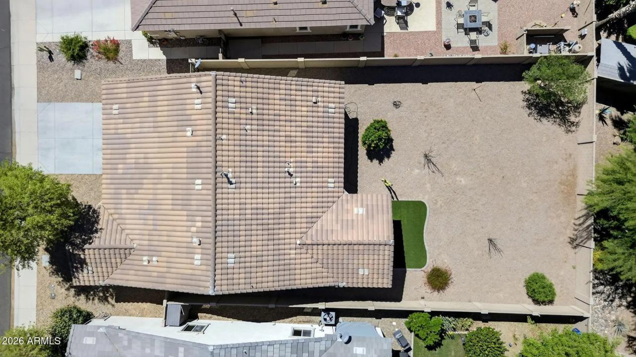 Real Estate Picture 6