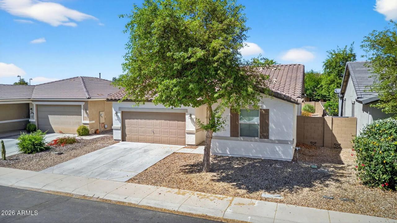 Real Estate Picture 4