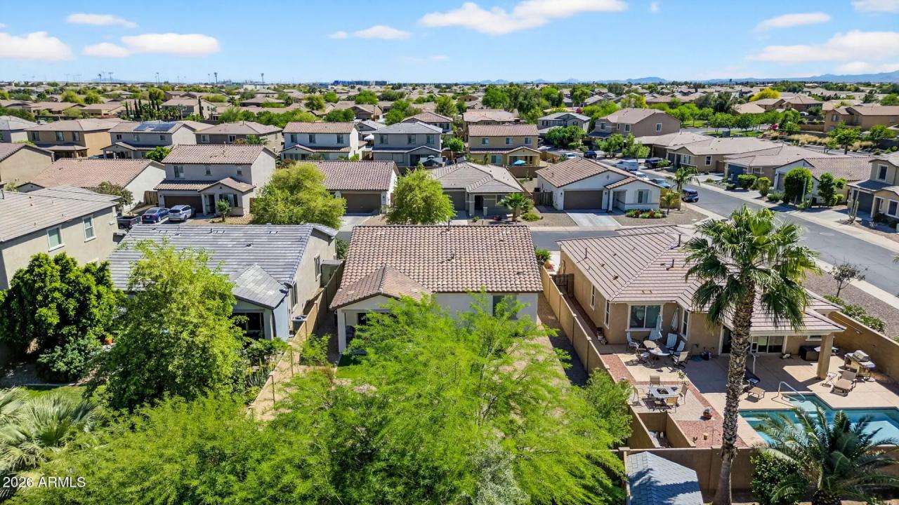 Real Estate Picture 35