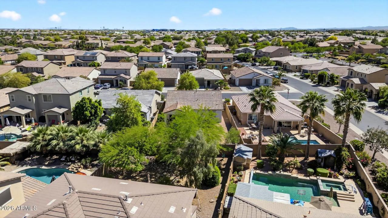 Real Estate Picture 36