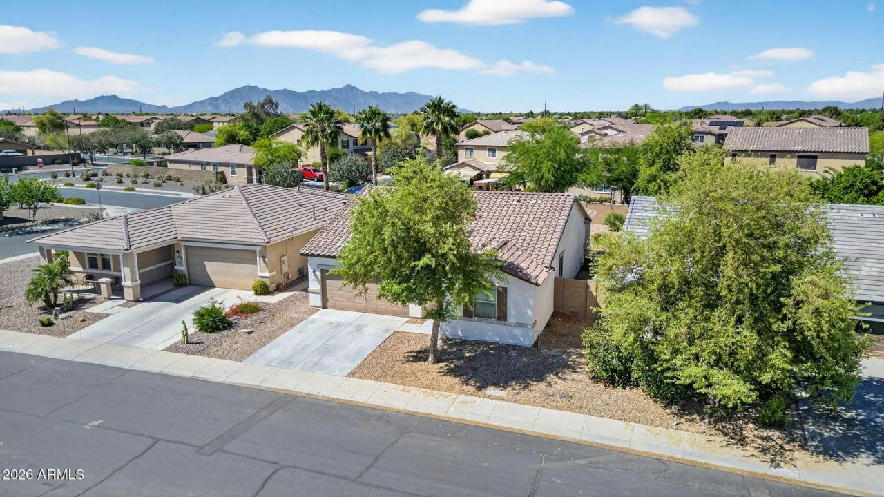 Real Estate Picture 43