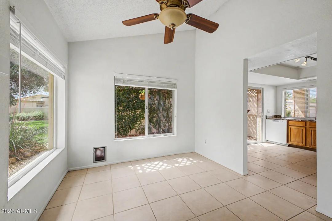 Real Estate Picture 5