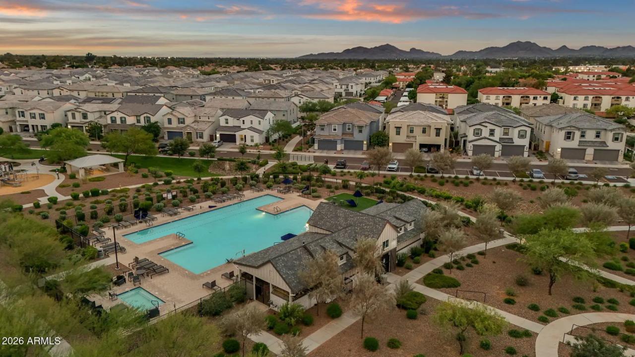 Real Estate Picture 39