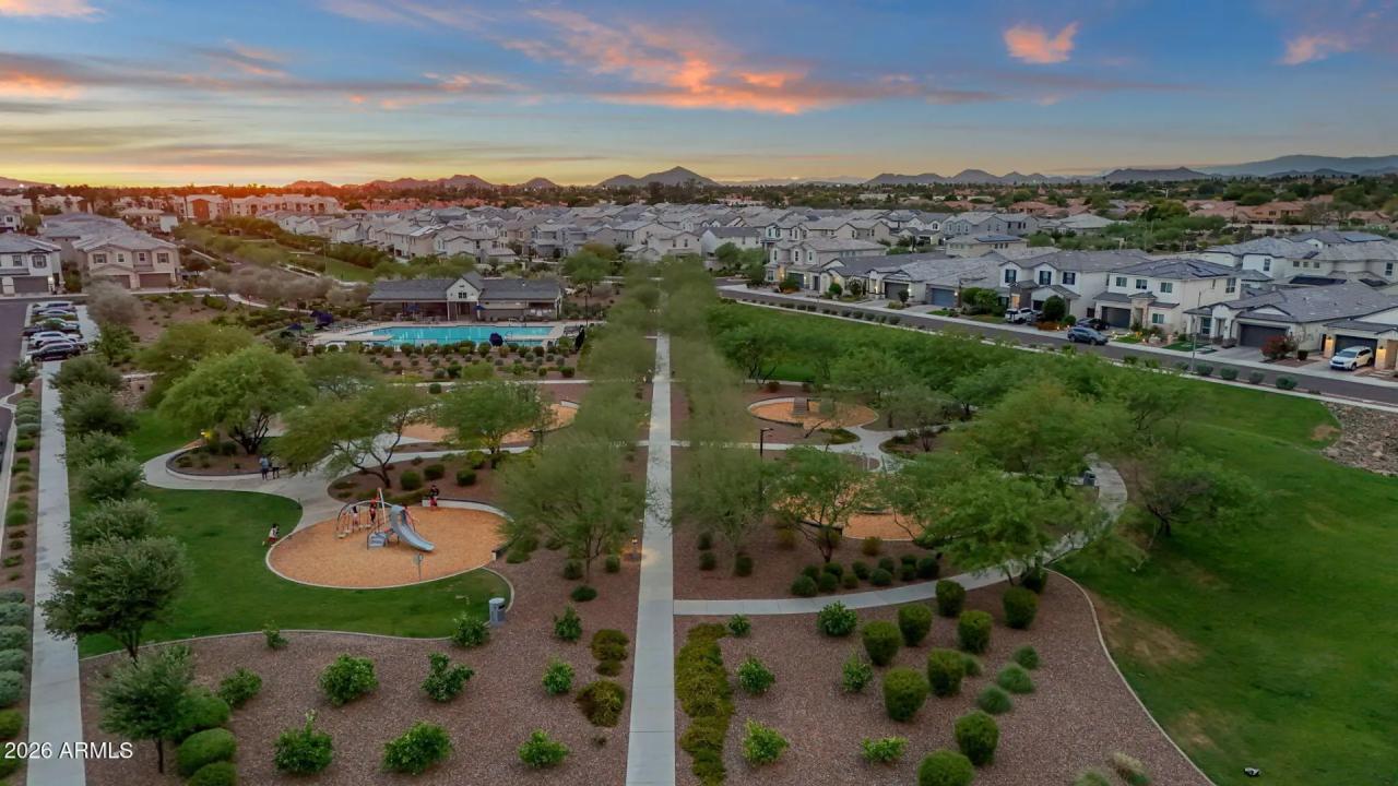 Real Estate Picture 41