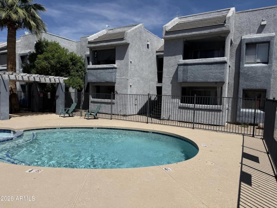 Real Estate Picture 10