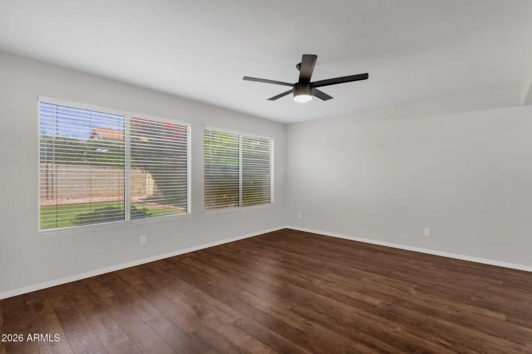 Real Estate Picture 9