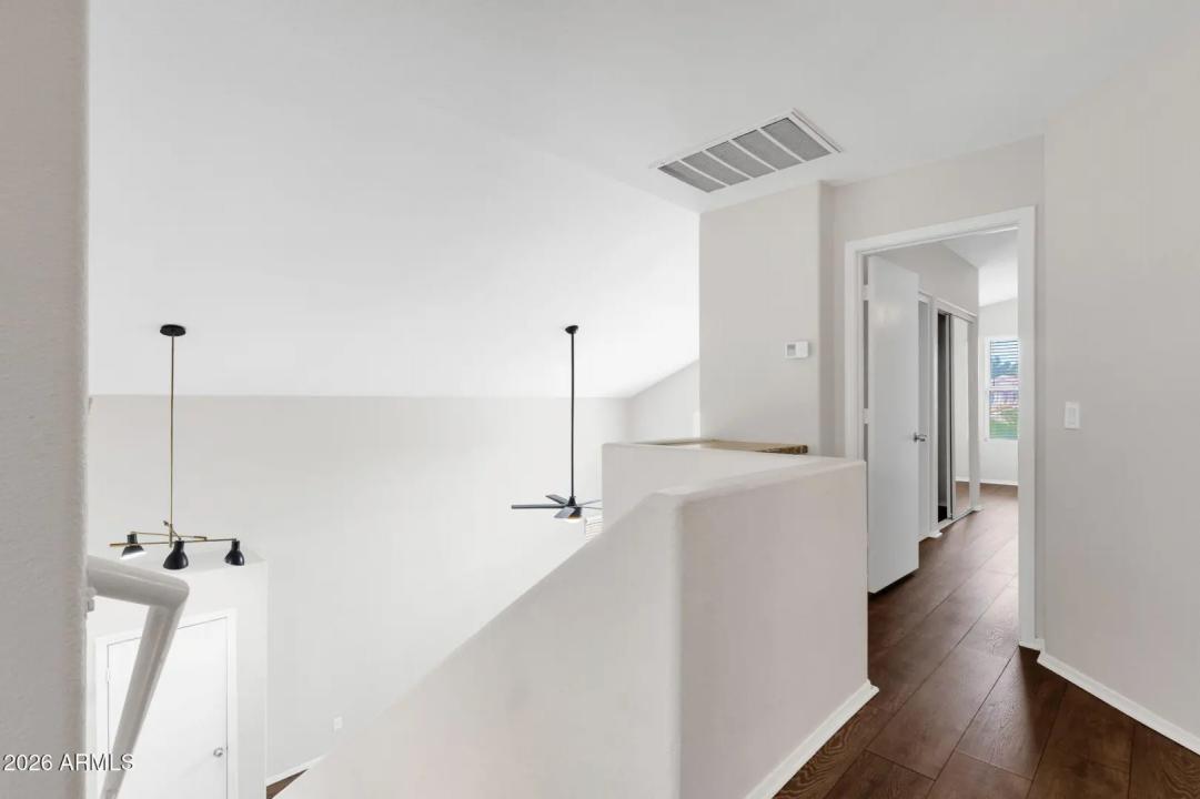 Real Estate Picture 17