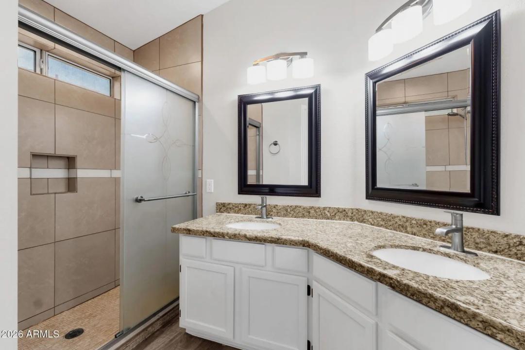 Real Estate Picture 21