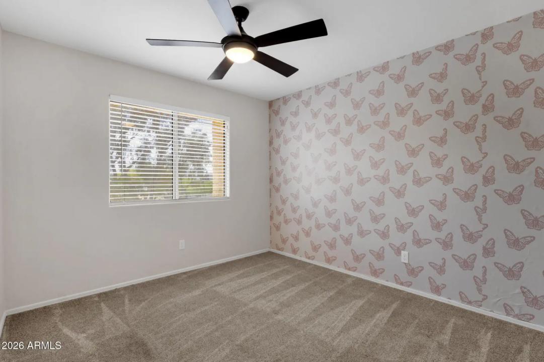 Real Estate Picture 23