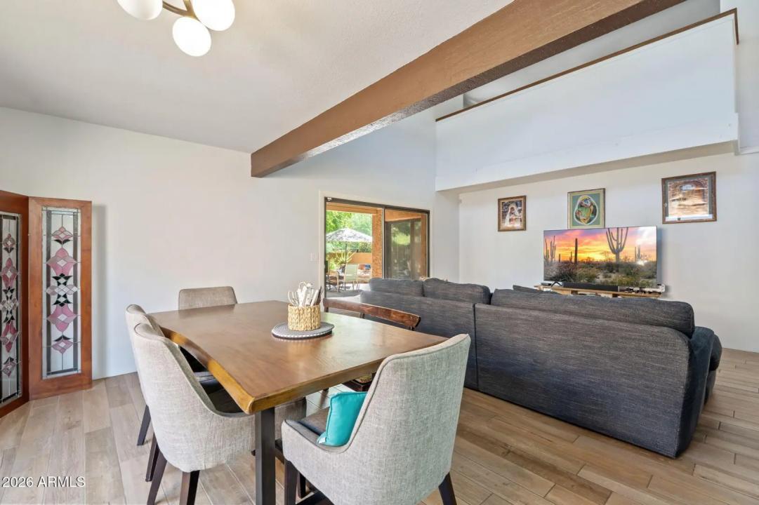 Real Estate Picture 5