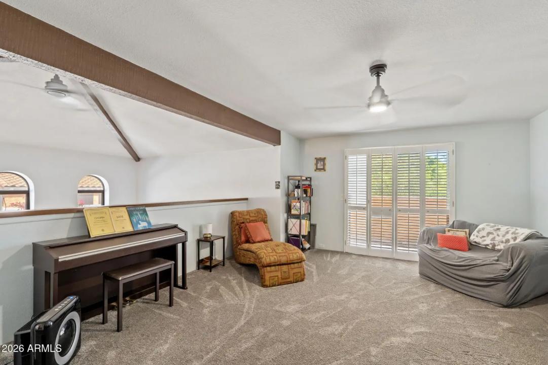 Real Estate Picture 15