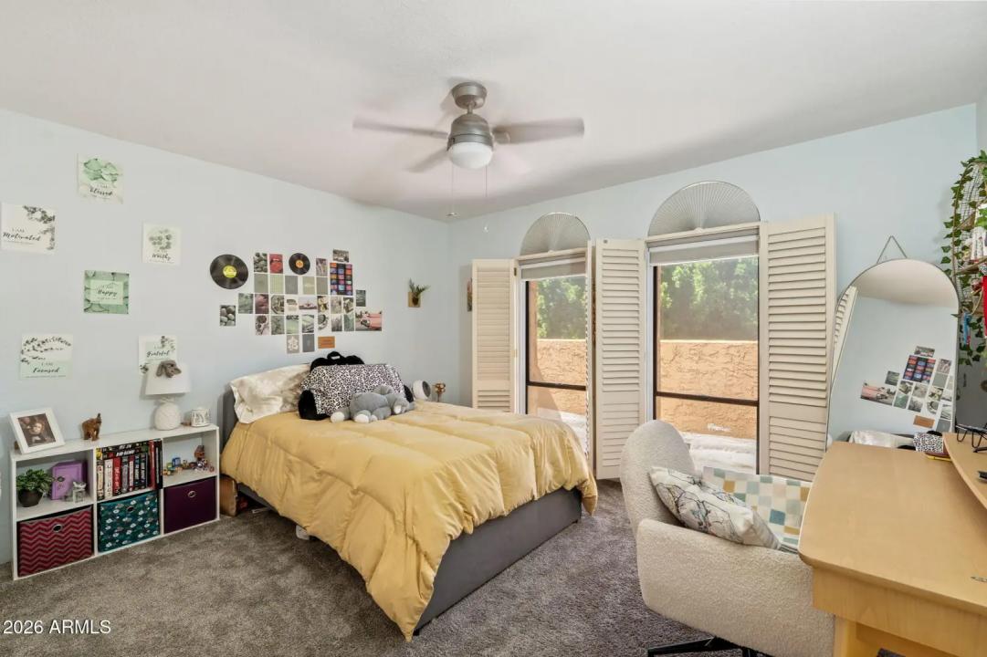 Real Estate Picture 17