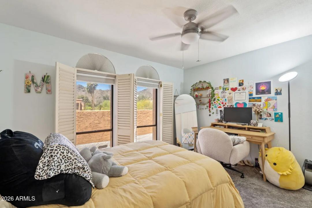 Real Estate Picture 18