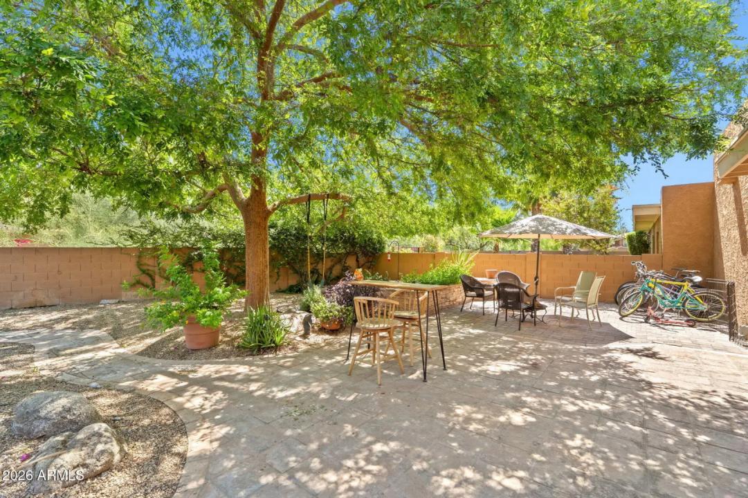 Real Estate Picture 22