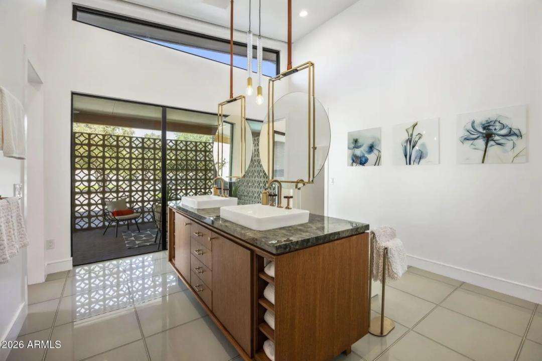 Real Estate Picture 21
