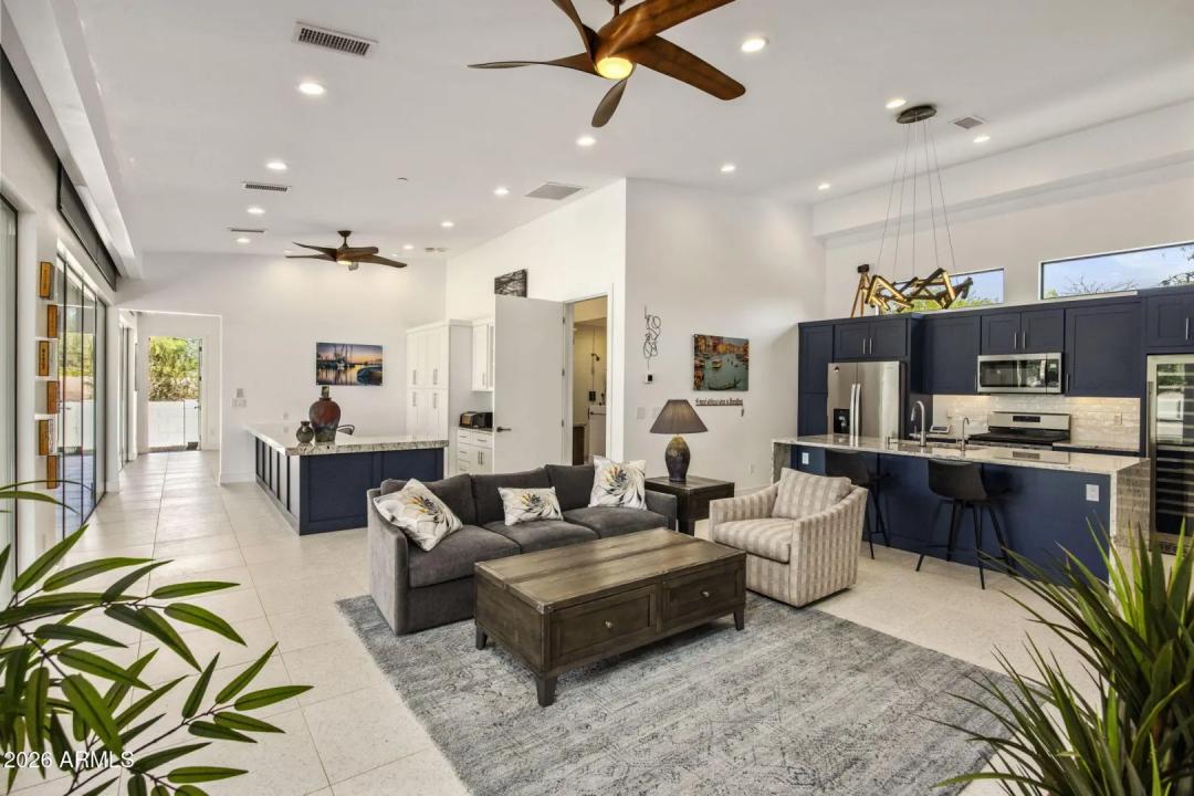 Real Estate Picture 38