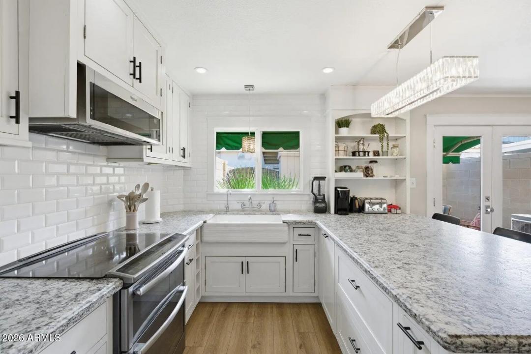 Real Estate Picture 2