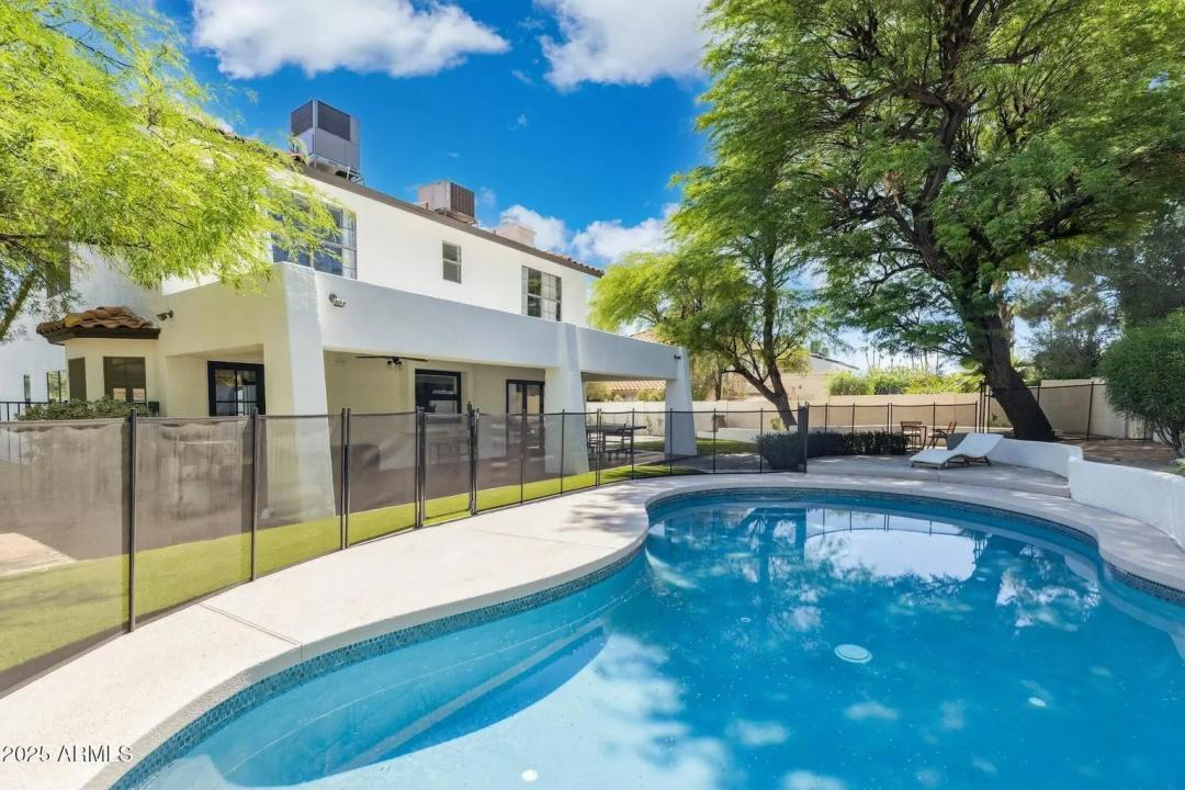 Real Estate Picture 2