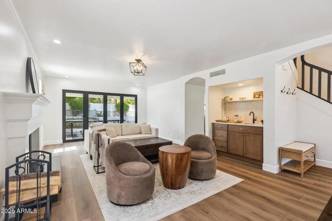 Real Estate Picture 15