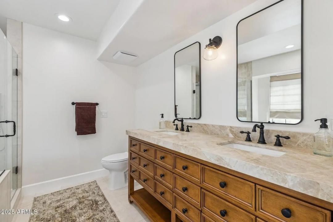 Real Estate Picture 30