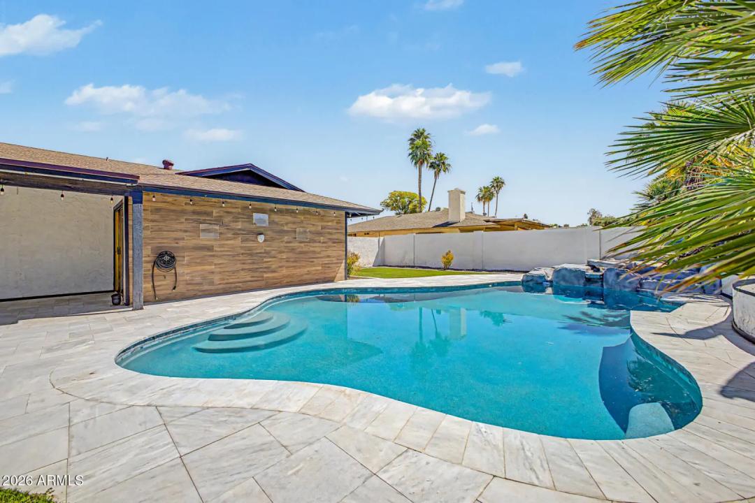 Real Estate Picture 28