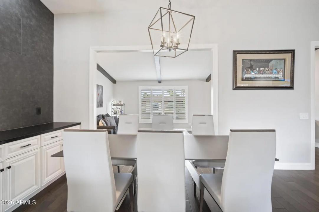 Real Estate Picture 15