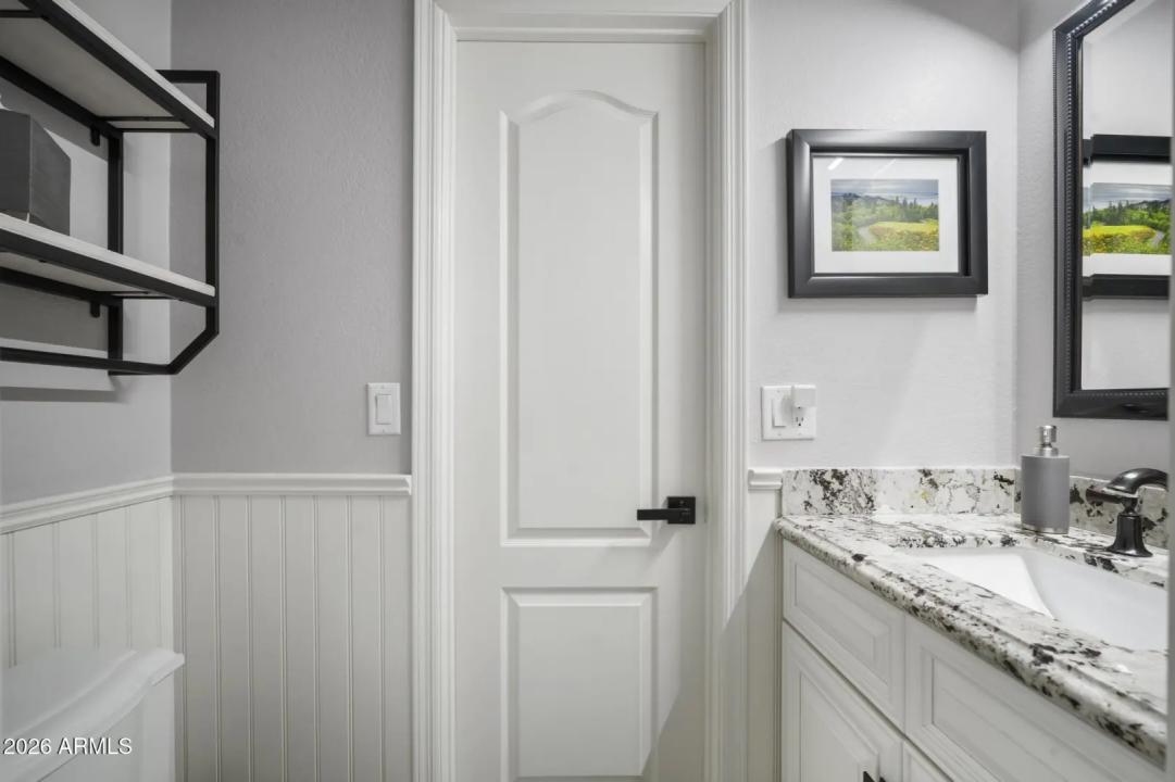 Real Estate Picture 28