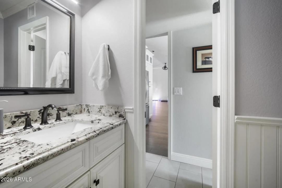 Real Estate Picture 29