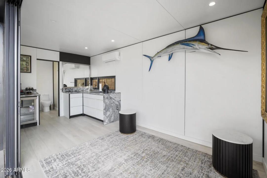 Real Estate Picture 50