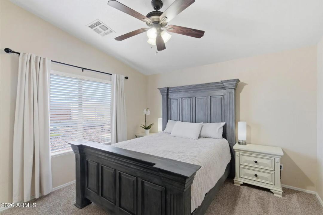 Real Estate Picture 16