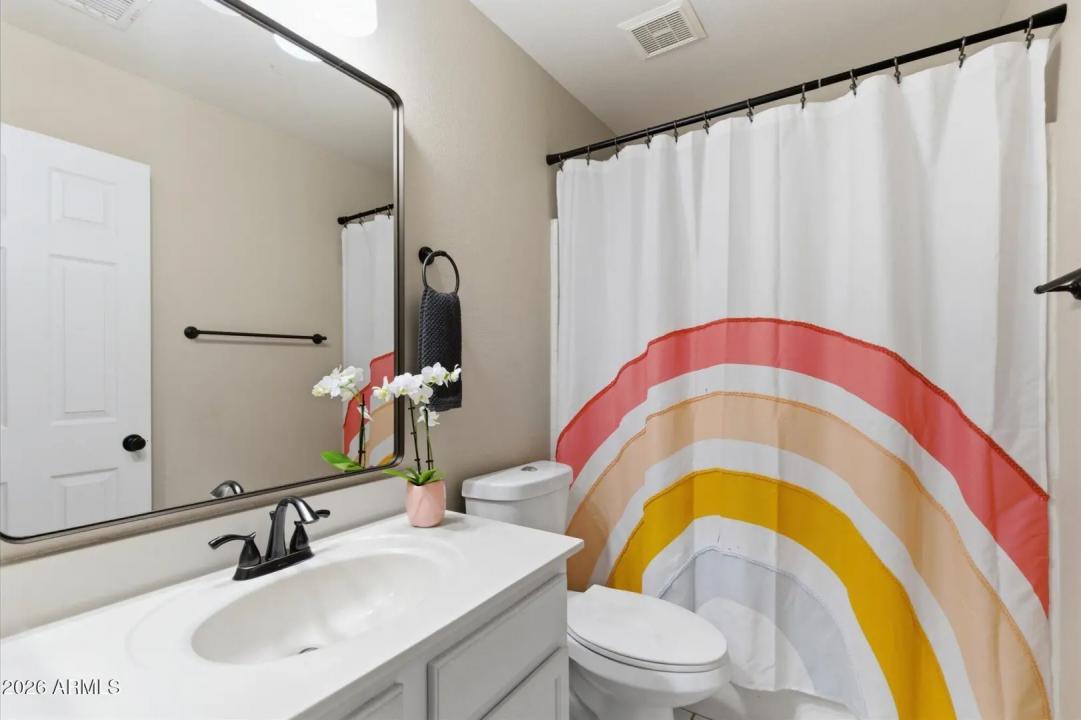 Real Estate Picture 20