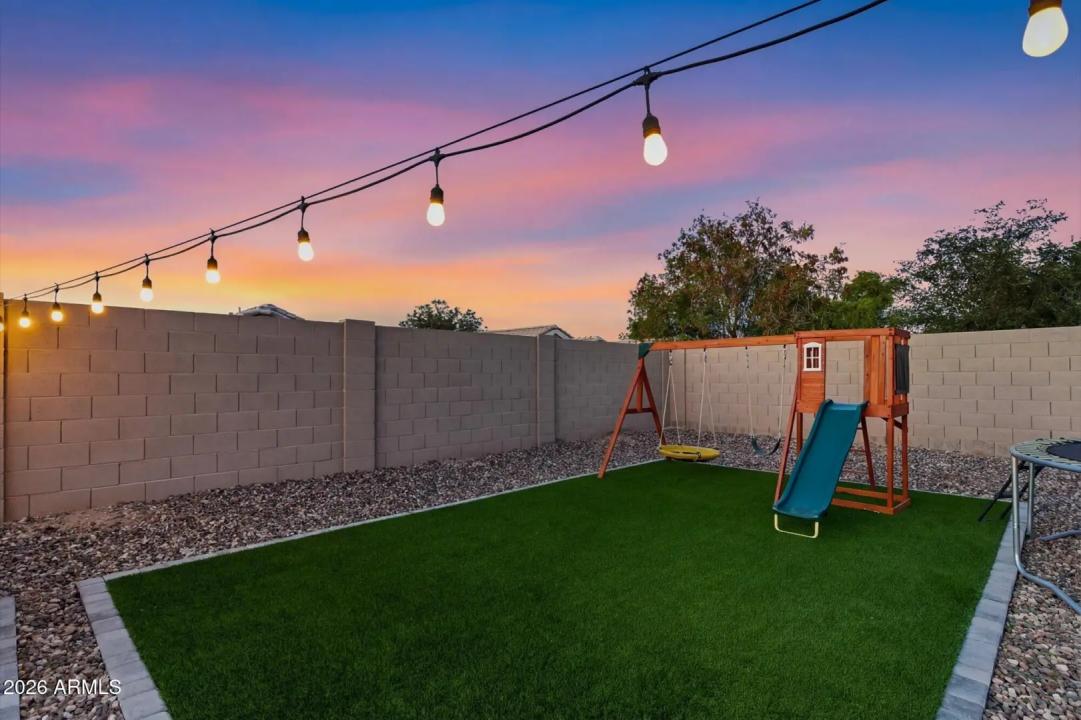 Real Estate Picture 26