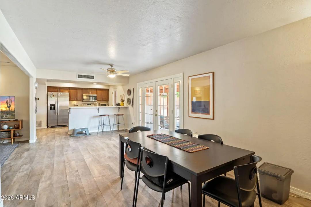 Real Estate Picture 10