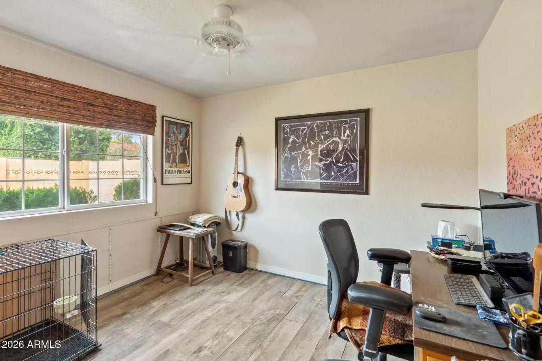 Real Estate Picture 18