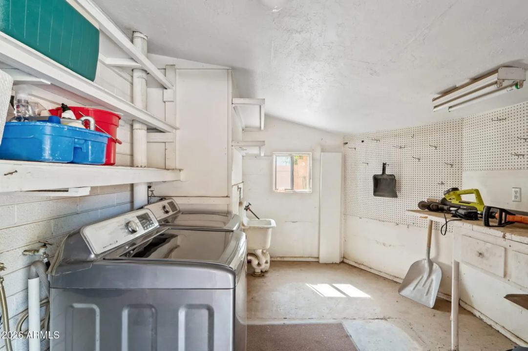 Real Estate Picture 19