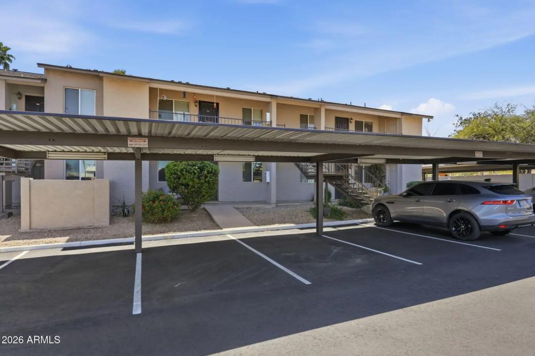 Real Estate Picture 1