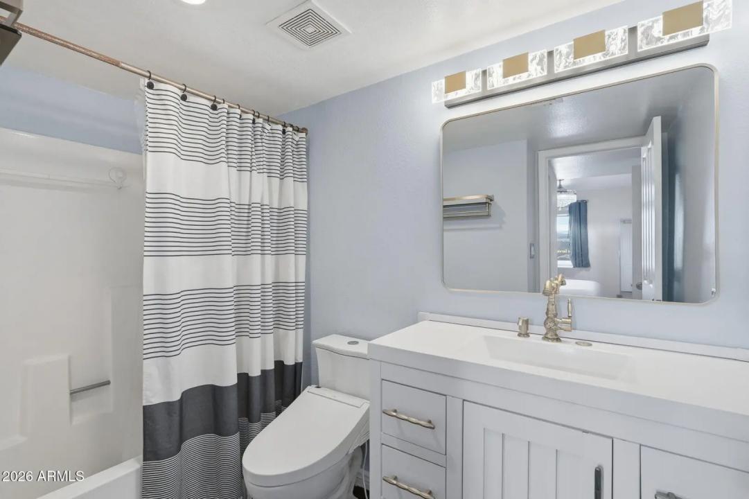 Real Estate Picture 20