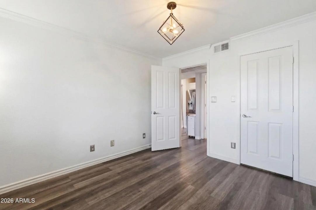 Real Estate Picture 19