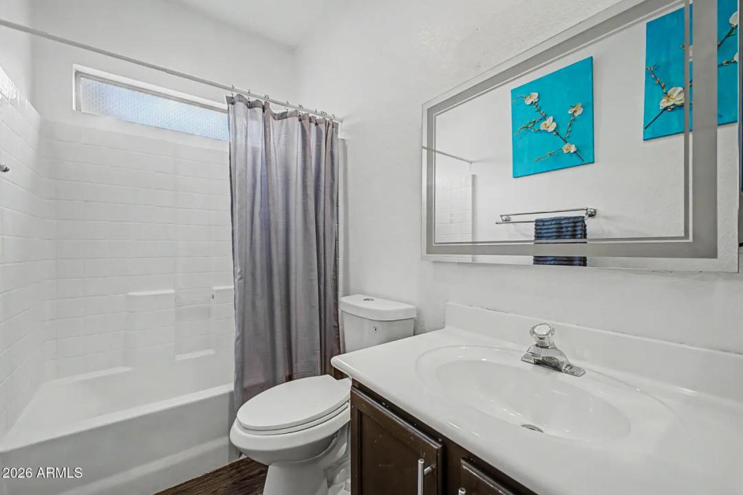 Real Estate Picture 21